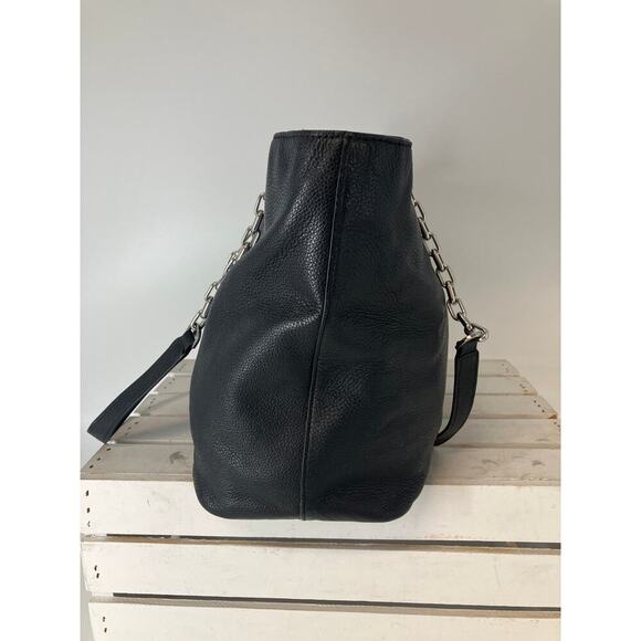 MICHAEL KORS, LARGE BLACK PEBBLED LEATHER SHOULDER BAG TOTE - Picture 2 of 14